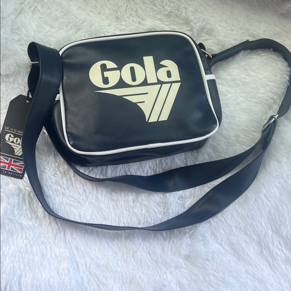 Gola Micro Redford Logo Crossbody Retro Messenger Bag in Navy/White CUC114 - Picture 2 of 6